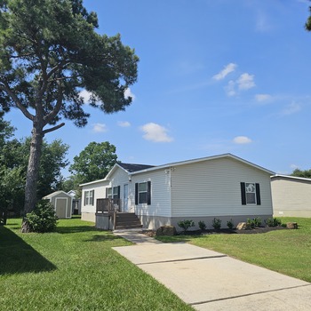 Thumbnail of mobile home