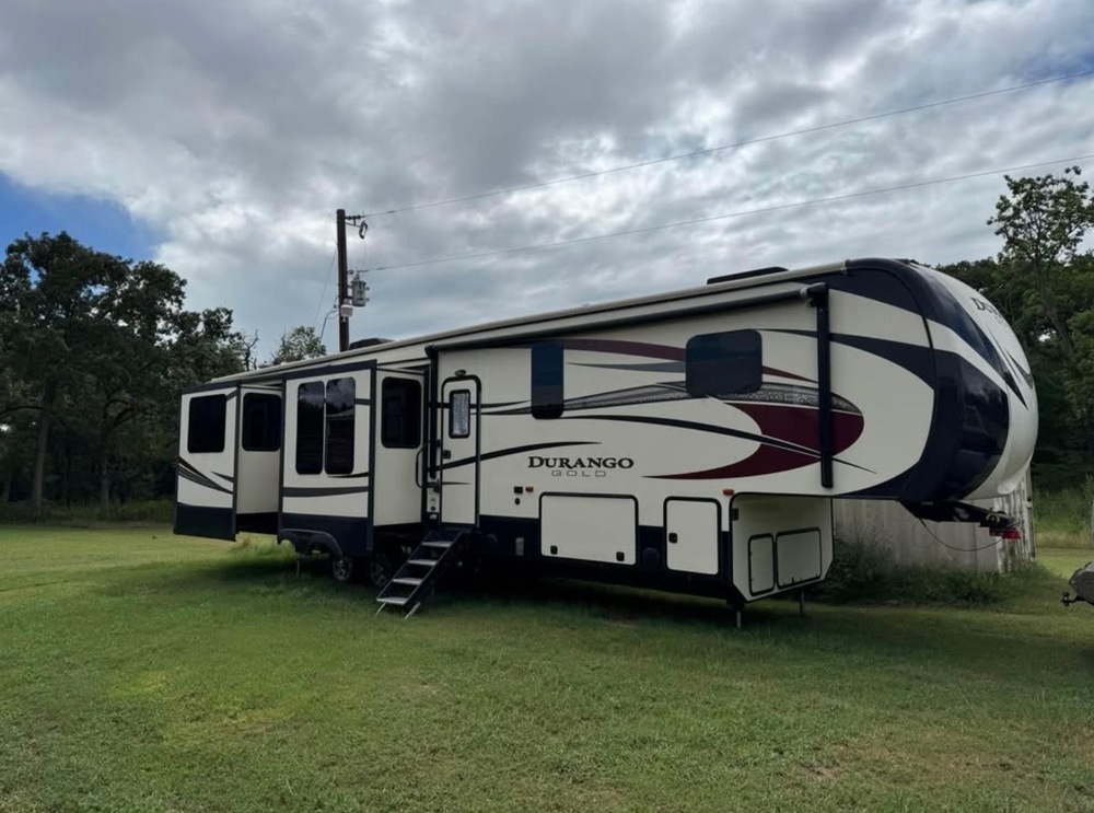 Photo of Rv