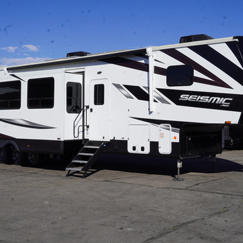 Photo of Rv