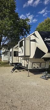 Thumbnail of RV