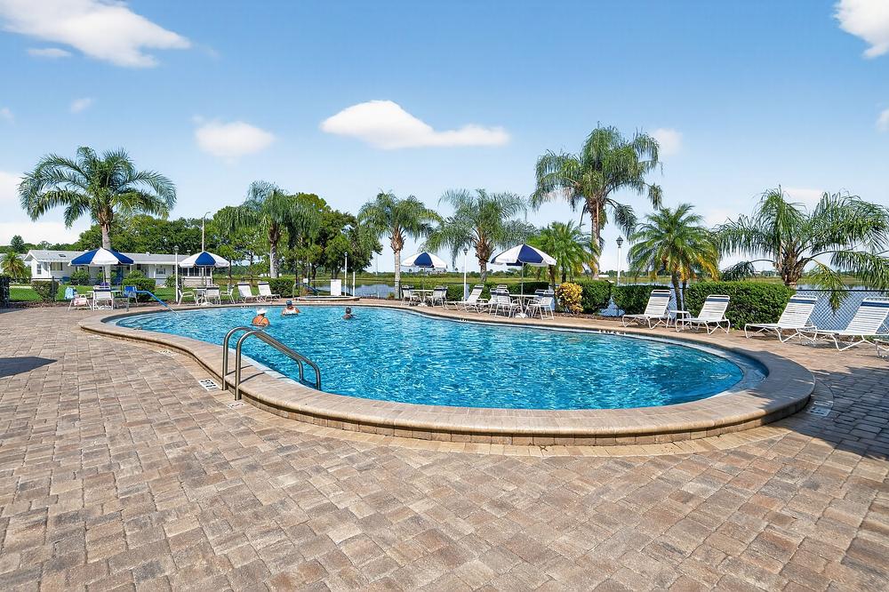 17 36345 US 27 Haines City FL 33844 USA Exterior DSC00231