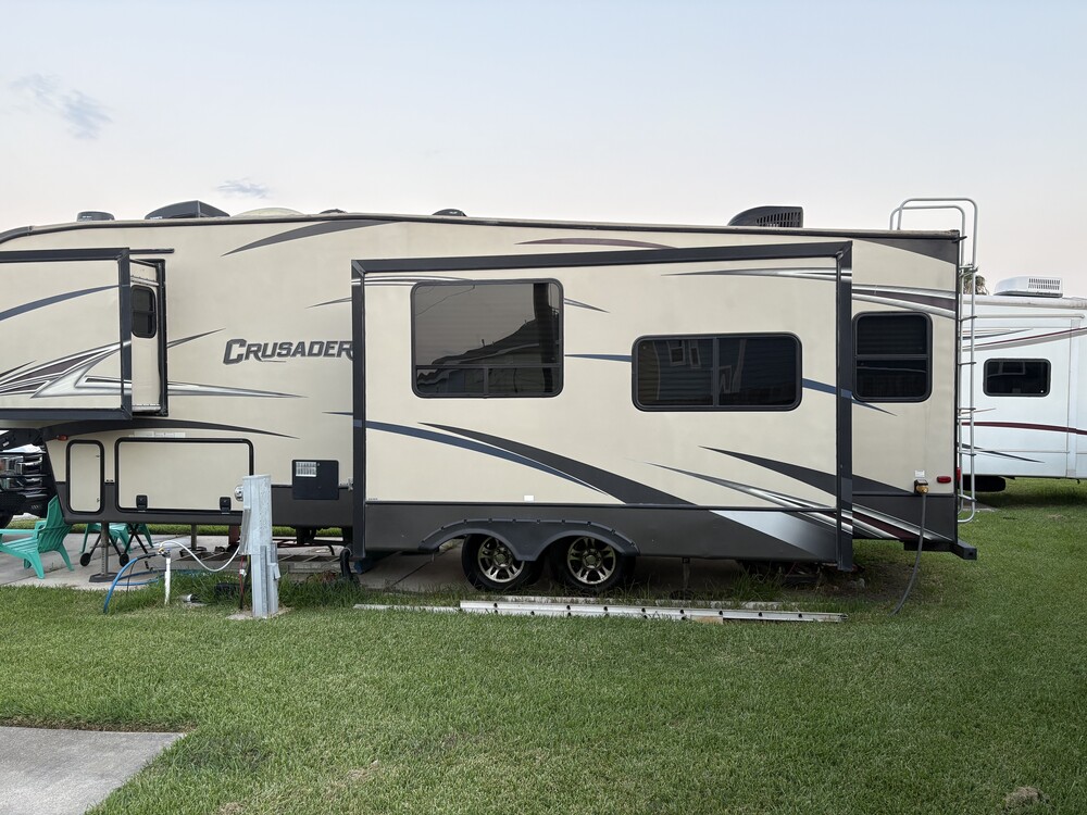 Photo of Rv