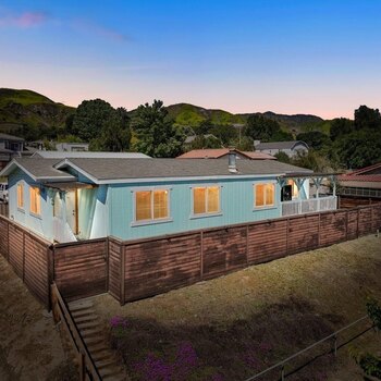 Thumbnail of mobile home