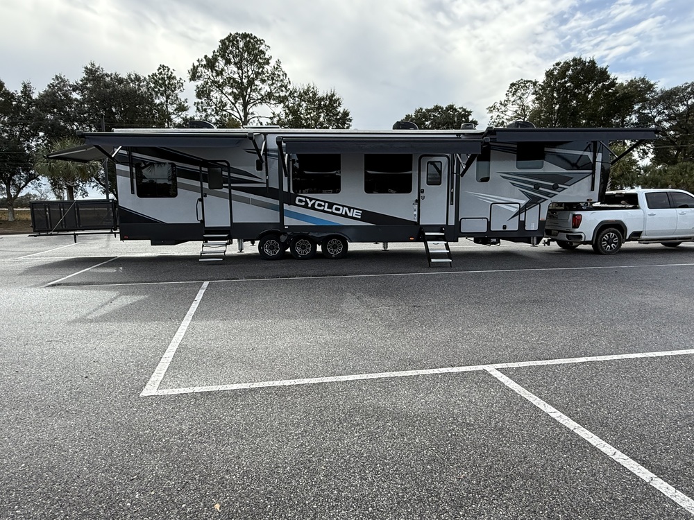 Photo of Rv