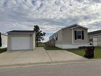 Thumbnail of mobile home