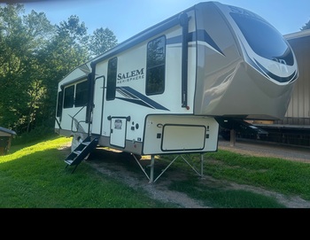 Thumbnail of RV