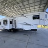 RV for Sale: 2013 V-CROSS PLATINUM 325V RL