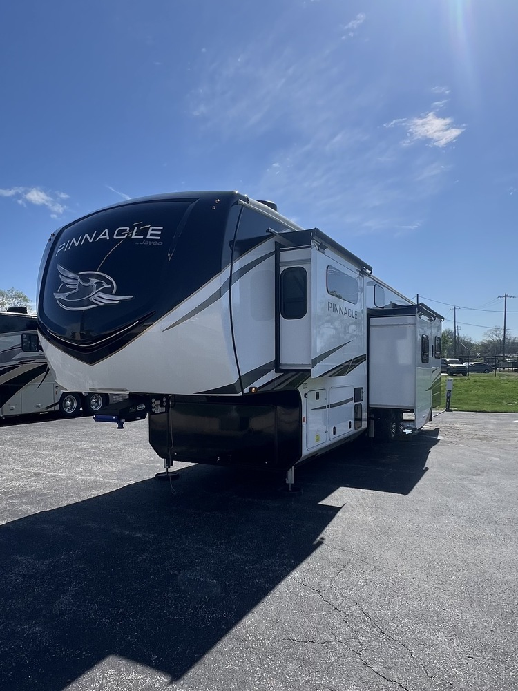 Photo of Rv