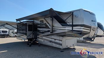 Thumbnail of RV
