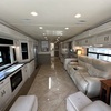 RV for Sale: 2015 Discovery 40E