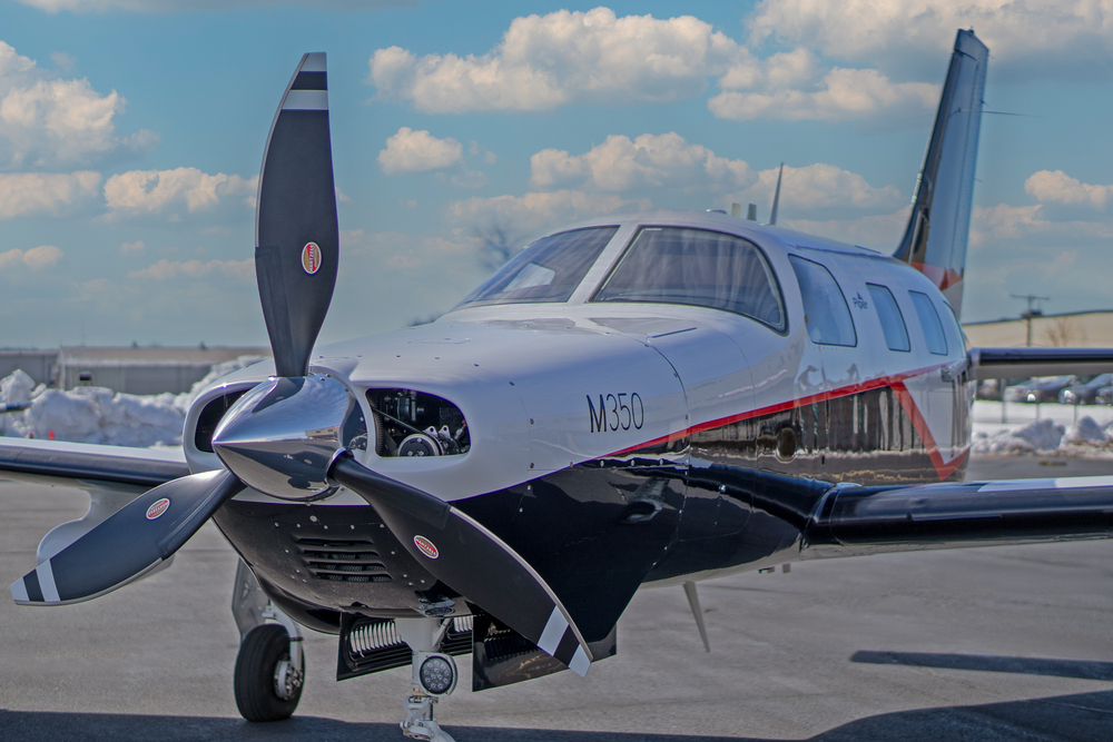 2. N630ES_Propeller12.jpg