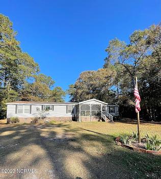 Thumbnail of mobile home