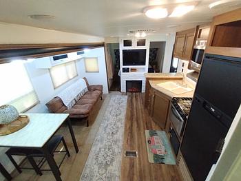 Thumbnail of RV