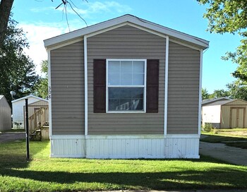 Thumbnail of mobile home