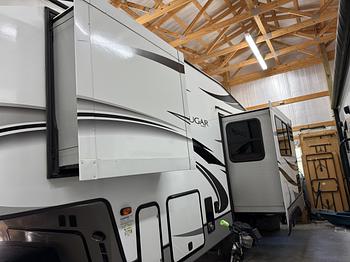 Thumbnail of RV