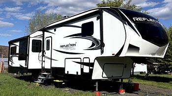 Thumbnail of RV
