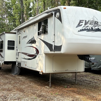 Thumbnail of RV