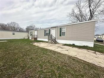 Thumbnail of mobile home