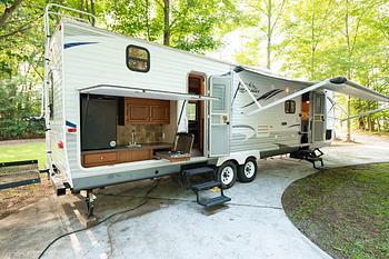 Thumbnail of RV