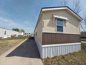 Thumbnail of mobile home