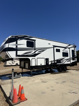 Thumbnail of RV