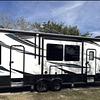 RV for Sale: 2018 MOMENTUM 350M
