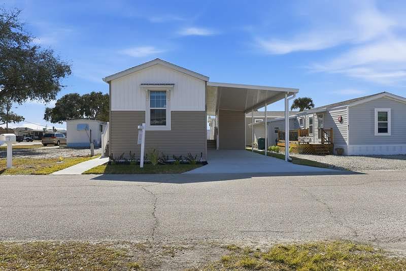 Photo of Mobile Home