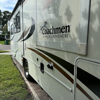 Thumbnail of RV