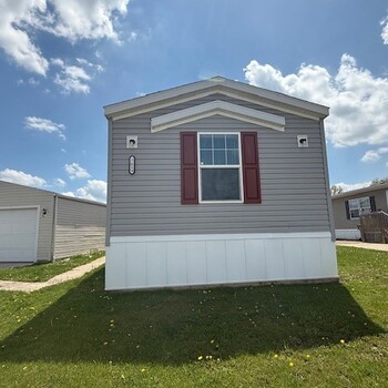 Thumbnail of mobile home