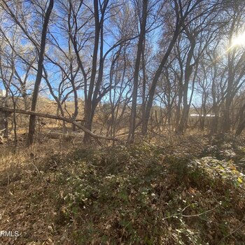 Thumbnail of mobile home lot