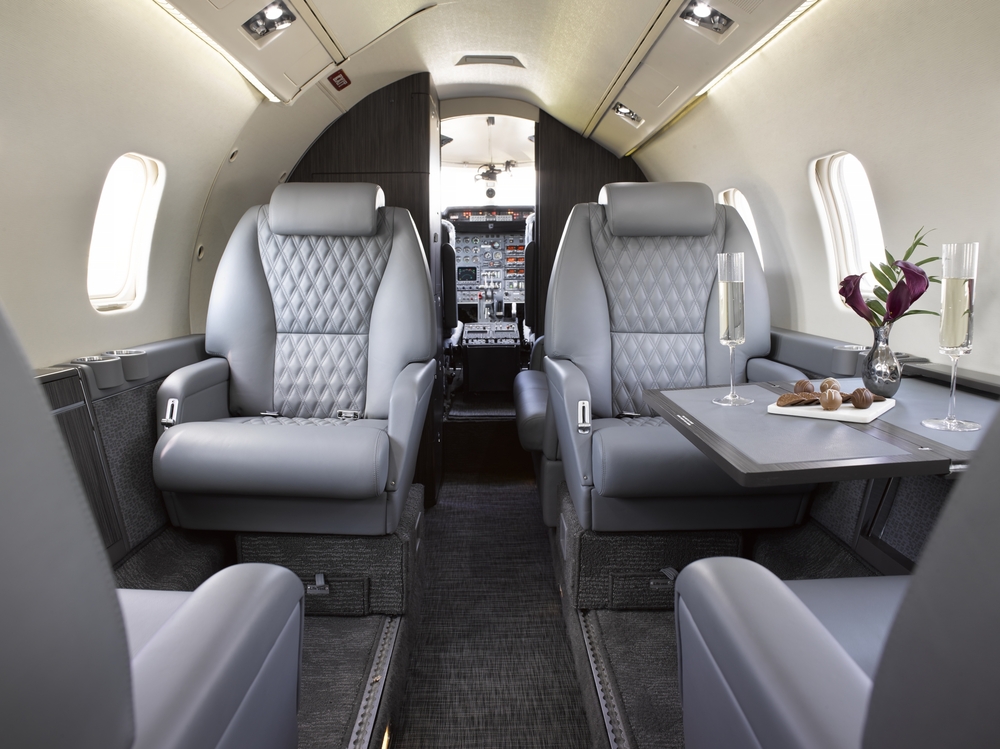 LEARJET 55 N263MS 69.JPG