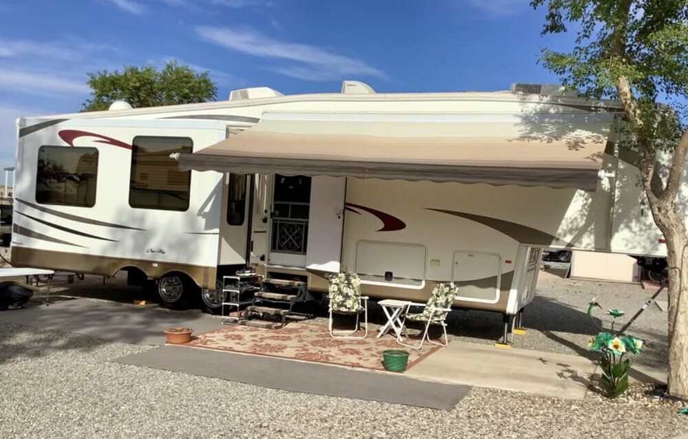 Photo of Rv