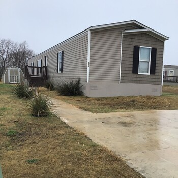 Thumbnail of mobile home