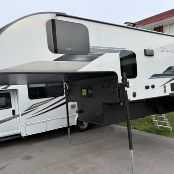 Thumbnail of RV