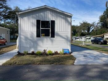 Thumbnail of mobile home