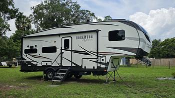 Thumbnail of RV