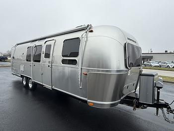 Thumbnail of RV