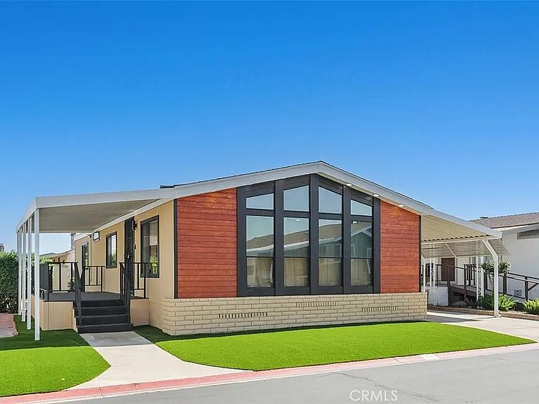 Photo of Mobile Home