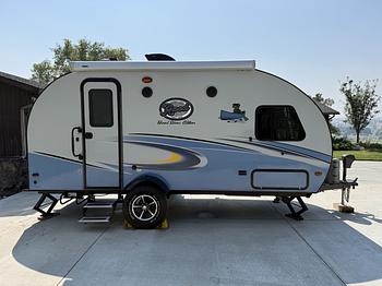 Thumbnail of RV