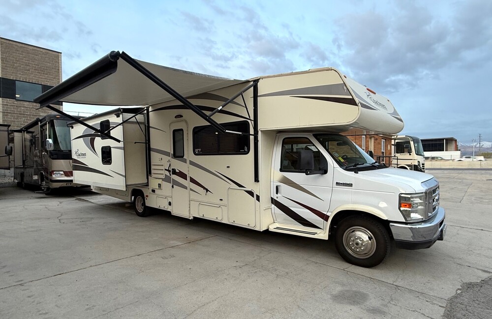 Photo of Rv