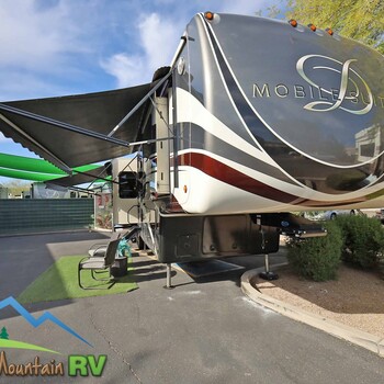 Thumbnail of RV