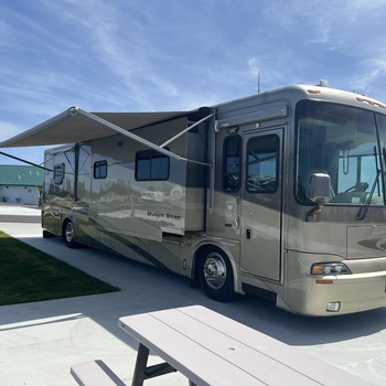 Thumbnail of RV