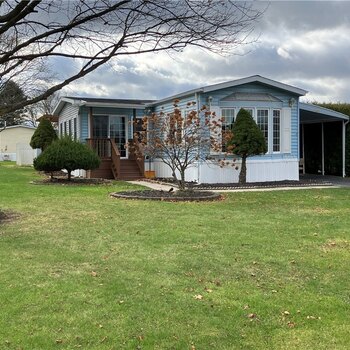 Thumbnail of mobile home