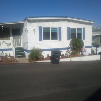 Thumbnail of mobile home