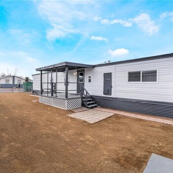 Thumbnail of mobile home