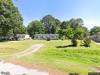 Thumbnail of mobile home