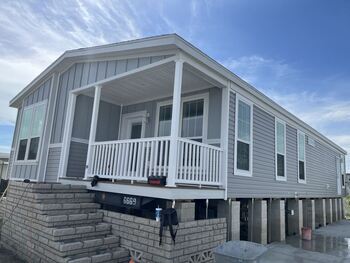 Thumbnail of mobile home