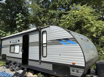 Thumbnail of RV