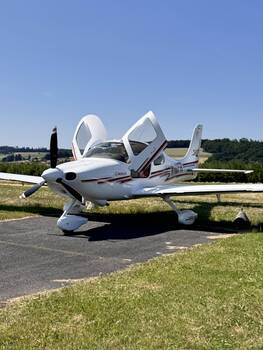 Thumbnail of aircraft