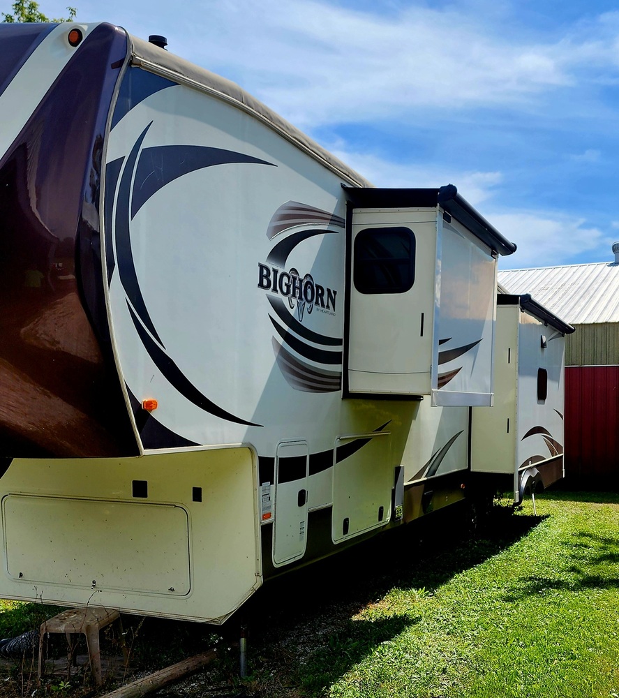 Photo of Rv